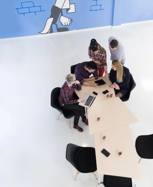 Visão aérea do grupo de empresários em reunião — Fotografia de Stock