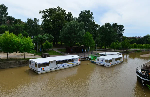 Timisoara Bega floden transport — Stockfoto