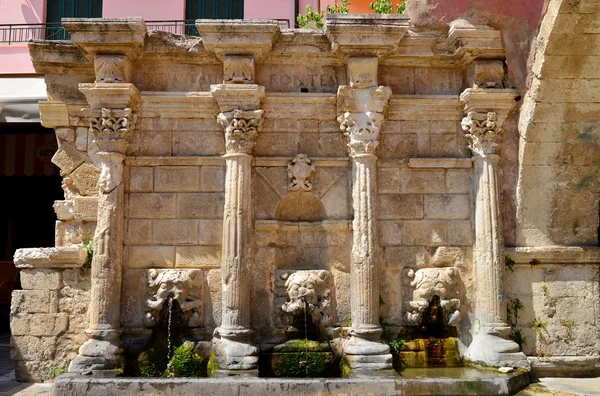 Rethymno rimondi brunnen — Stockfoto