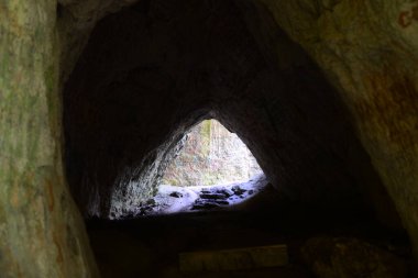 Baile Herculane Haydutlar Mağarası İç Güvenlik