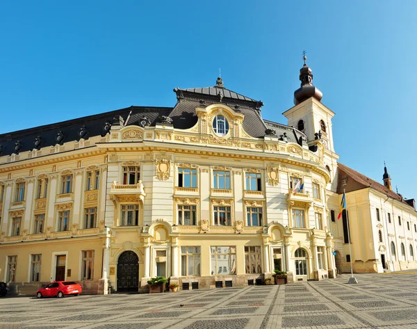 Sibiu stadhuis gevel — Stockfoto