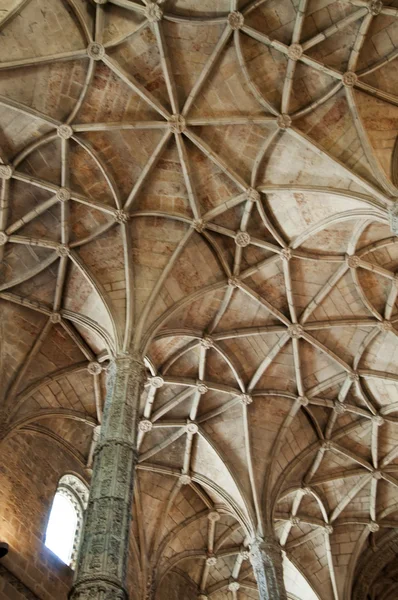 Lissabon Jeronimos Monastery plafond — Stockfoto