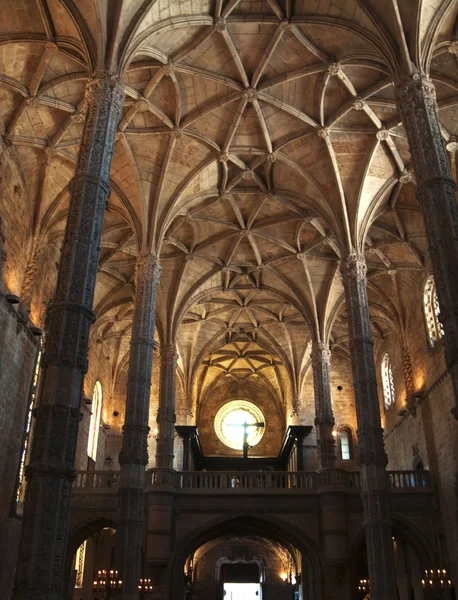 Lissabon Jeronimos Monastery plafond — Stockfoto