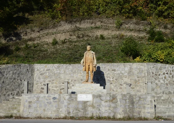 Gurahont ioan buteanu statue — Stock Photo, Image