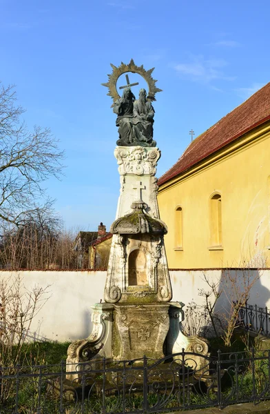 Pischia village church statue — Stock Photo, Image