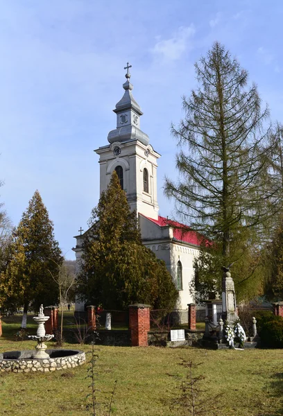 Iglesia del pueblo de barzava — Foto de Stock