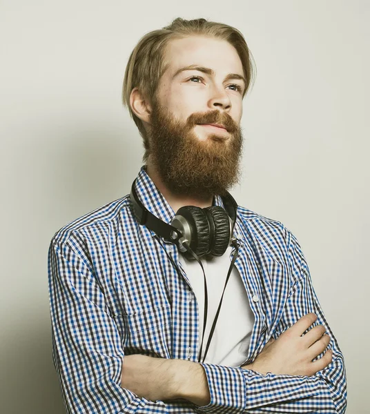 Elegante hombre barbudo — Foto de Stock