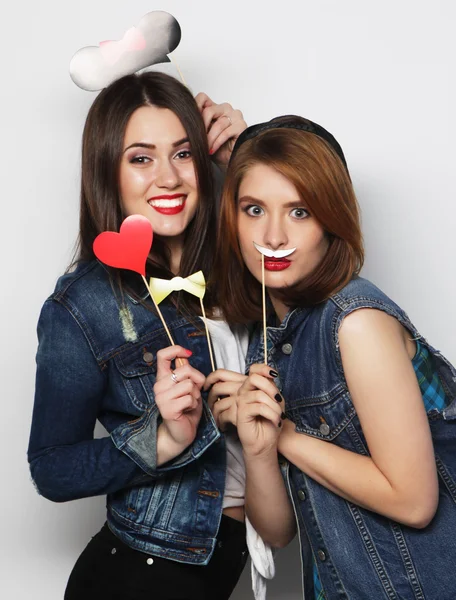 Ragazze hipster migliori amici pronti per la festa — Foto Stock