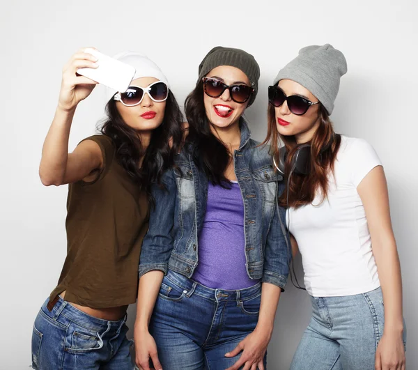 Τρία κομψά hipster σέξι κορίτσια καλύτεροι φίλοι. — Φωτογραφία Αρχείου