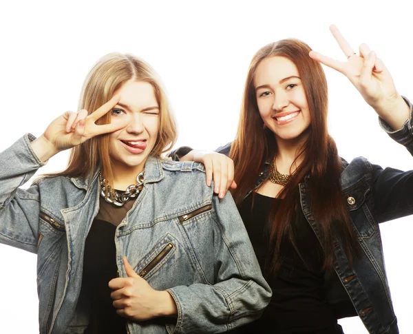 Two young girl friends — Stock Photo, Image