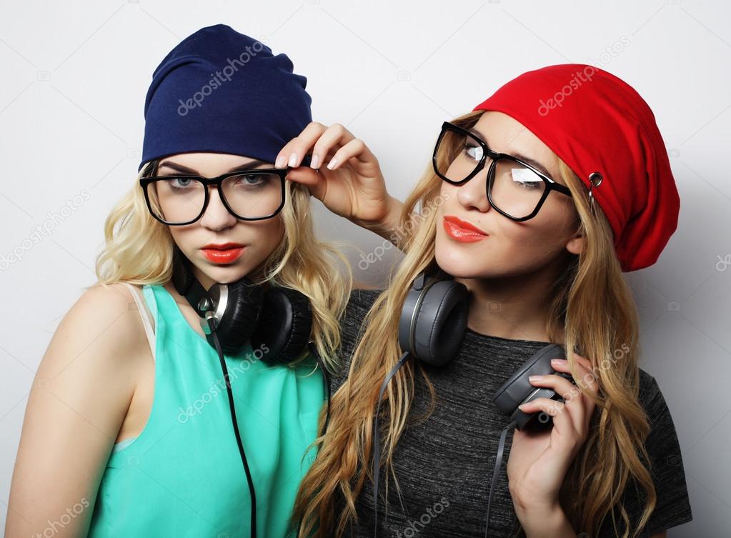 two best friends hipster girls