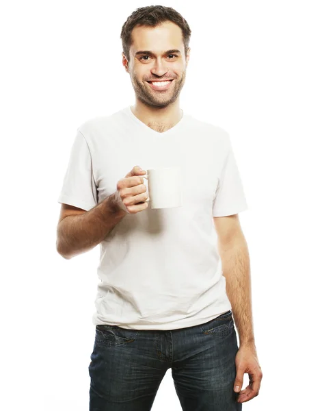 Homem segurando copo branco com café — Fotografia de Stock
