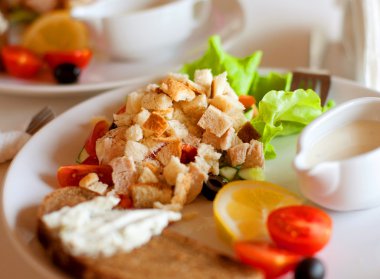 geleneksel Sezar salatası