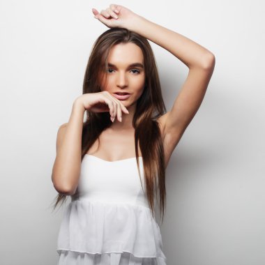 Genç güzel kadın.