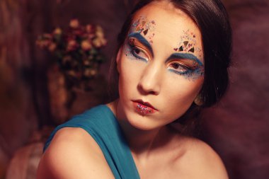 Parlak makyaj. Güzel kadın yüzü.