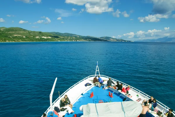 People on the deck of a ship — Stock Photo, Image