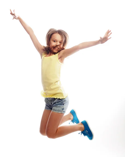 Dziewczyna skacze na białym tle — Zdjęcie stockowe