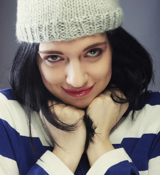 Retrato de mujer divertida joven — Foto de Stock