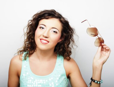 Genç, şehvetli sarışın kadın portresi..