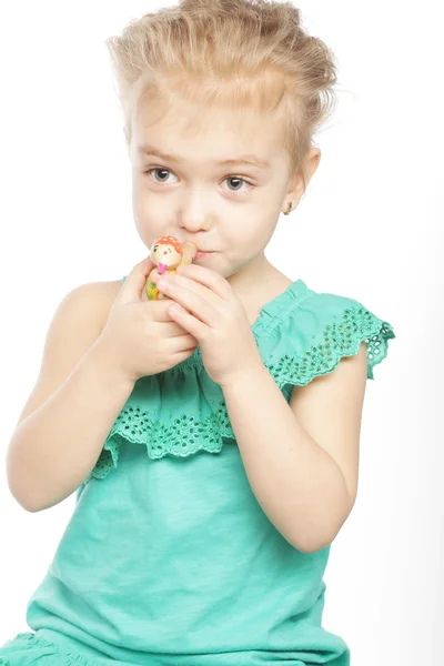 Meisje met blowouts speelgoed — Stockfoto