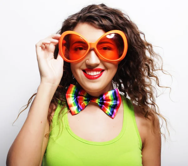 Joven juguetona con gafas de fiesta . —  Fotos de Stock