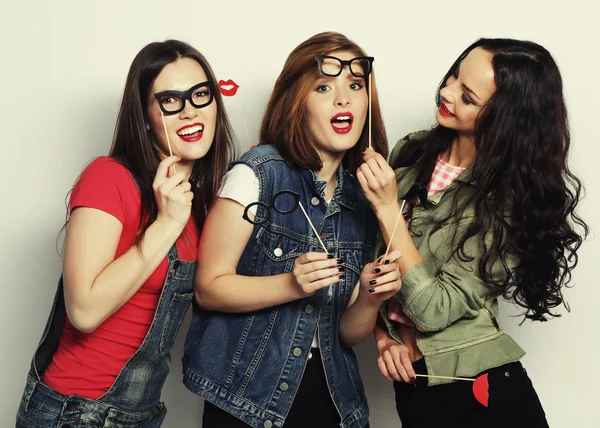 Chicas hipster mejores amigos listos para la fiesta —  Fotos de Stock
