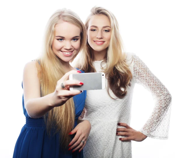 Vackra girsl med selfie. — Stockfoto