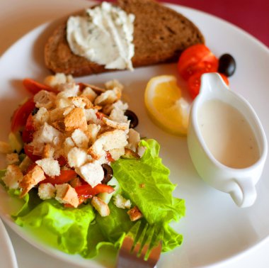 geleneksel Sezar salatası