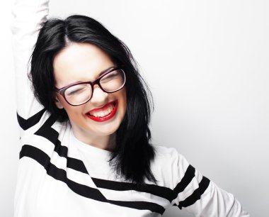 Güzel, genç, şaşkın kadın.