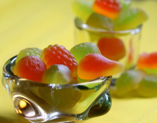 Søtfargede sukkervarer til ungene – stockfoto