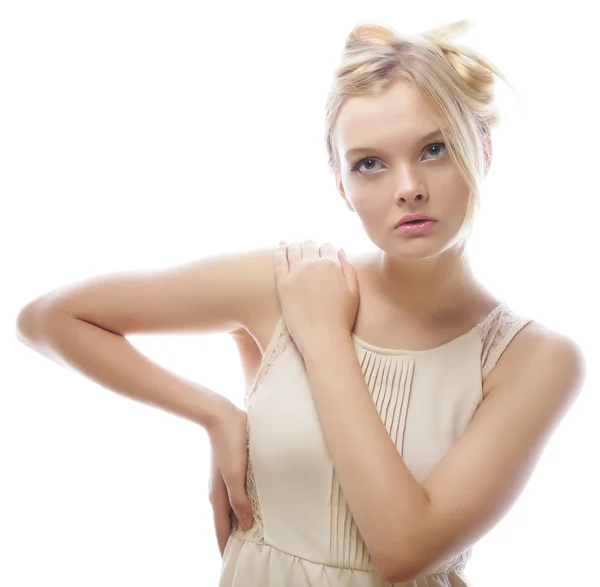 Retrato de um belo modelo feminino sobre fundo branco — Fotografia de Stock