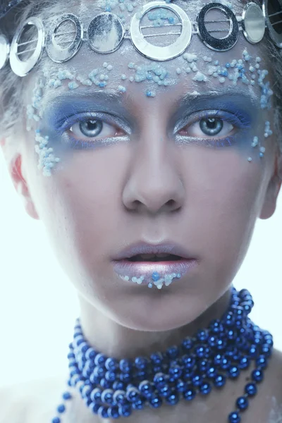 Πορτρέτο της Βασίλισσας του χειμώνα με καλλιτεχνικό μακιγιάζ. Απομονωμένη της Πεντηκοστής — Φωτογραφία Αρχείου