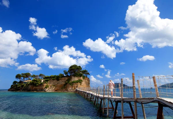 Hängbro till ön, Zakhynthos i Grekland — Stockfoto