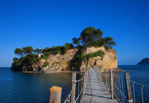 Hängbro till ön, Zakhynthos i Grekland — Stockfoto