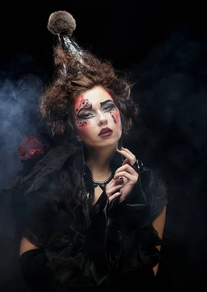 Ung Kvinde Med Gotisk Make Skør Frisure Kreativ Mode Maskerade - Stock-foto