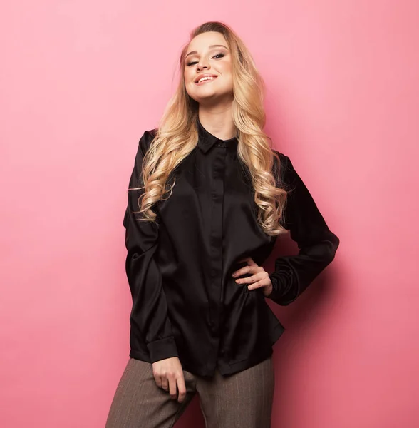 Beautiful Blond Woman Pose Photo Trendy Clothes Pink Background Fashion — Stock Photo, Image