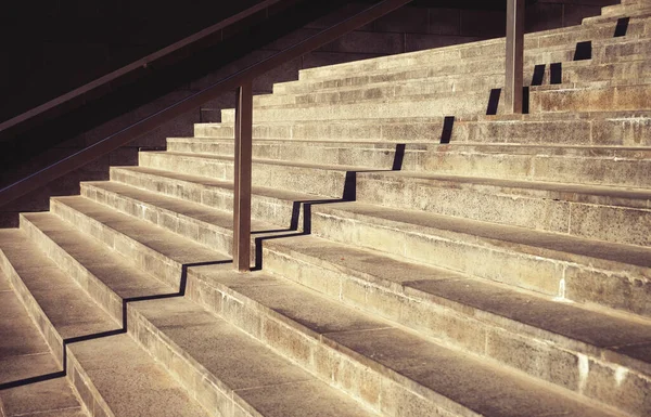 Treppe Neben Einem Modernen Business Center Erfolgskonzept Schritt Für Schritt — Stockfoto