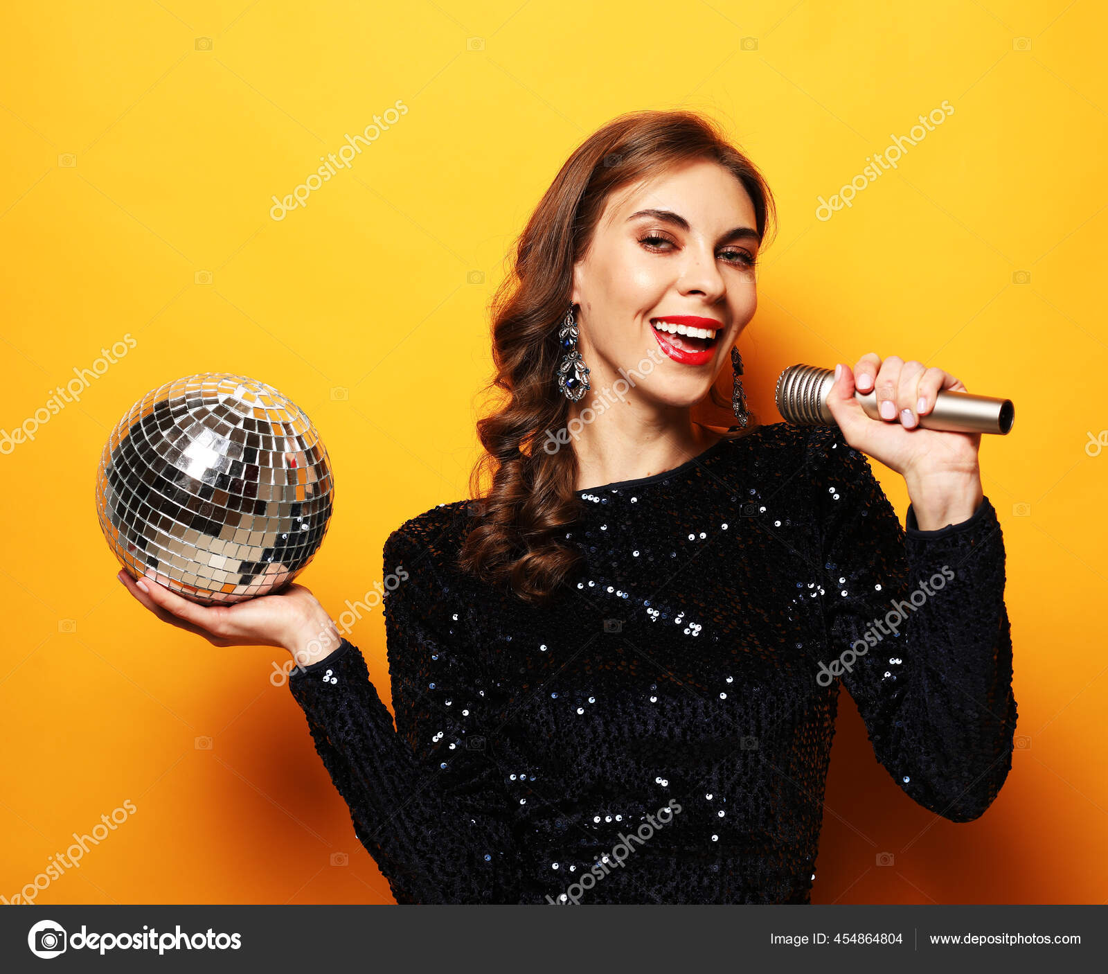 Вечеринка Праздник Праздник Элегантная Брюнетка Длинными Вьющимися.