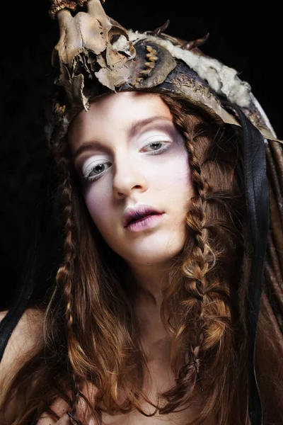 Young Woman Bright Makeup Braids Skull Her Head Posing Dark — Stock Photo, Image