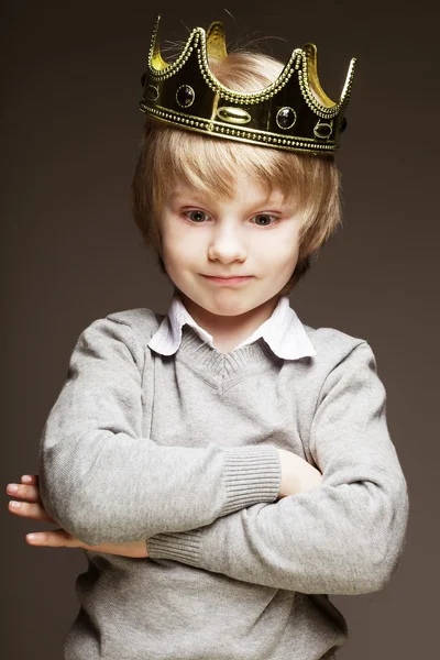 Little boy with crown — Stock Photo, Image