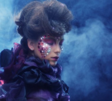 sanatsal Makyajlı kadın portresi