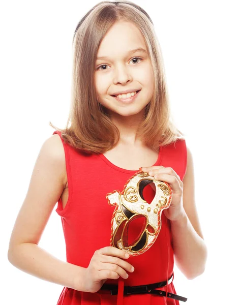 Portret op een mooi meisje dragen van een rode masker. — Stockfoto