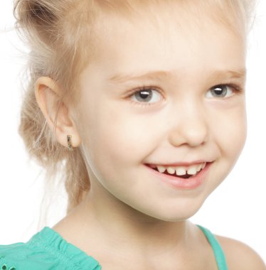 Sevimli gülen kız.