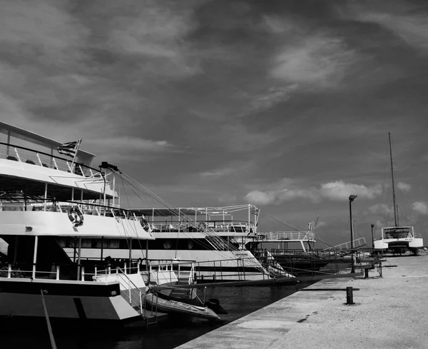 Port, ostrova Zakinthos, Řecko. — Stock fotografie