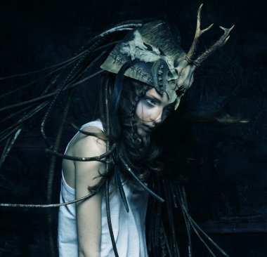 yaratıcı saç modeliyle