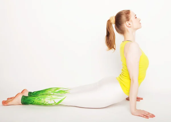 Young beautiful yoga posing — Stock Photo, Image