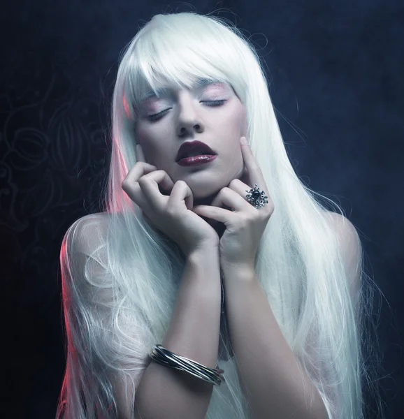 Woman with slilver hair — Stock Photo, Image