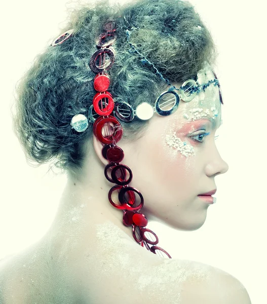 美しい金髪の冬雪の女王 — ストック写真