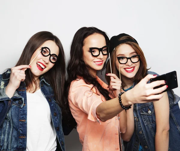 Meninas engraçadas, pronto para a festa — Fotografia de Stock