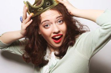 Genç ve güzel bir kadın.